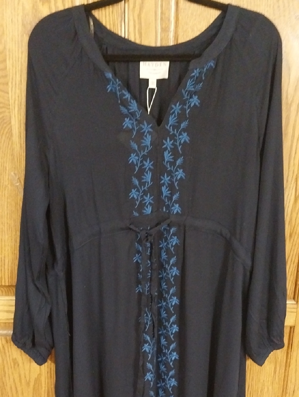 Hayden Los Angeles NWT Boho Embroidered Maxi Dress Large Navy Tie-Waist Rayon